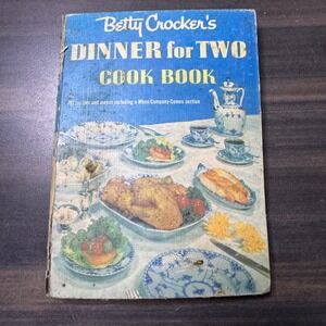Betty Crocker Dinner for Two Cookbook First Edition 1958 Golden Press